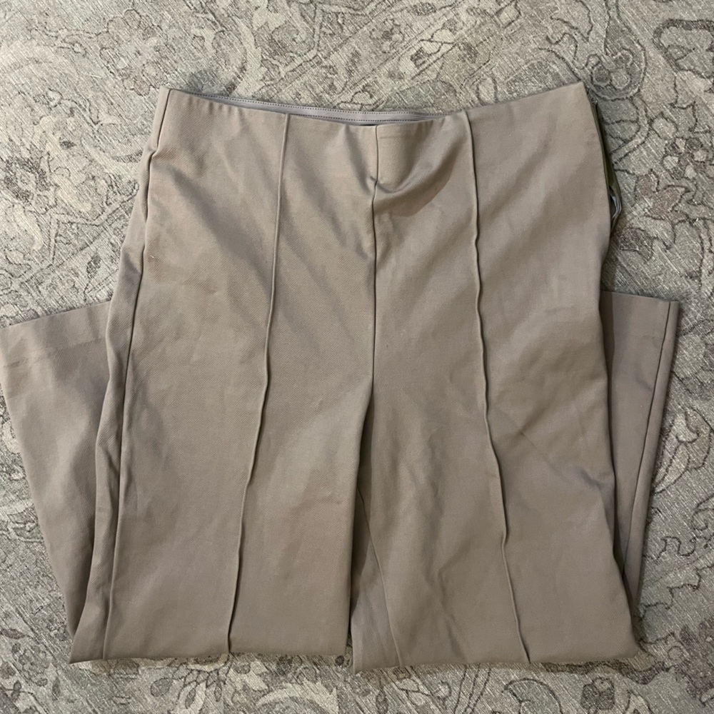 Ann Taylor Wide Leg Slightly Cropped Dress Pants